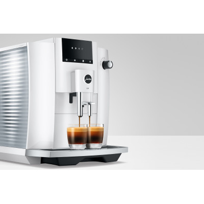 JURA E4 Piano White EUR 739,- en gratis proefpakket nu scherp geprijsd