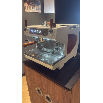 Conti ACE Multi Boiler 1-Groeps Espressomachine – White & Wood
